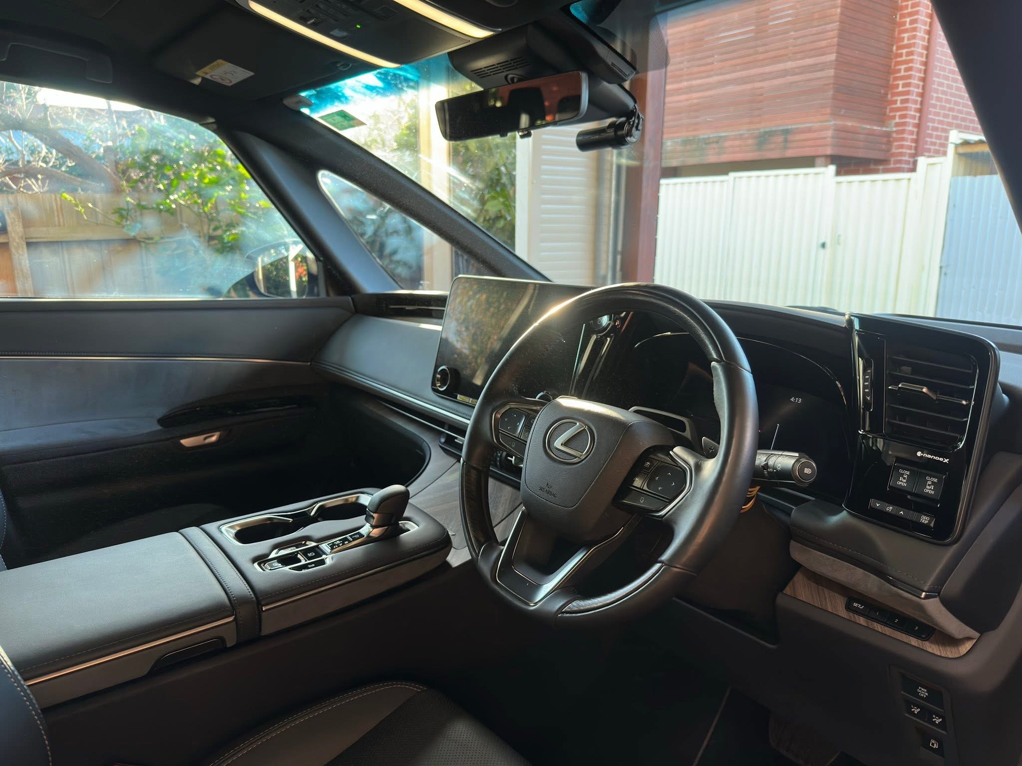Lexus LM350h cockpit and dashboard — Heritage Plate 576
