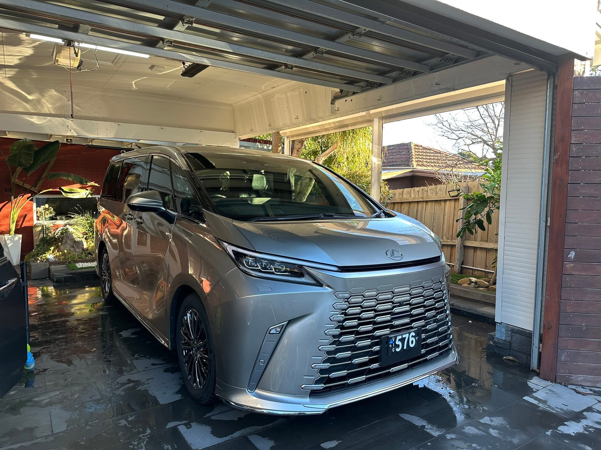Lexus LM350h front exterior — Heritage Plate 576